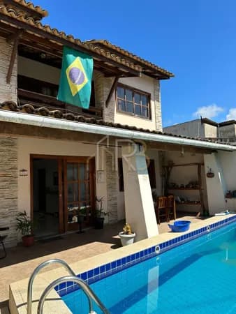 Casa localizada na Sapetinga em Ilhéus