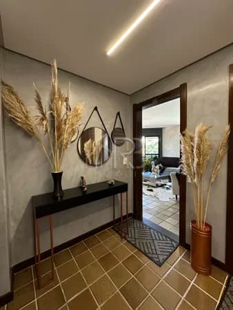 Apartamento com bela vista no Pontal .