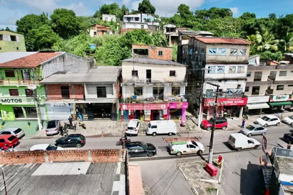 Prédio Comercial na Av. Ubaitaba em Ilhéus