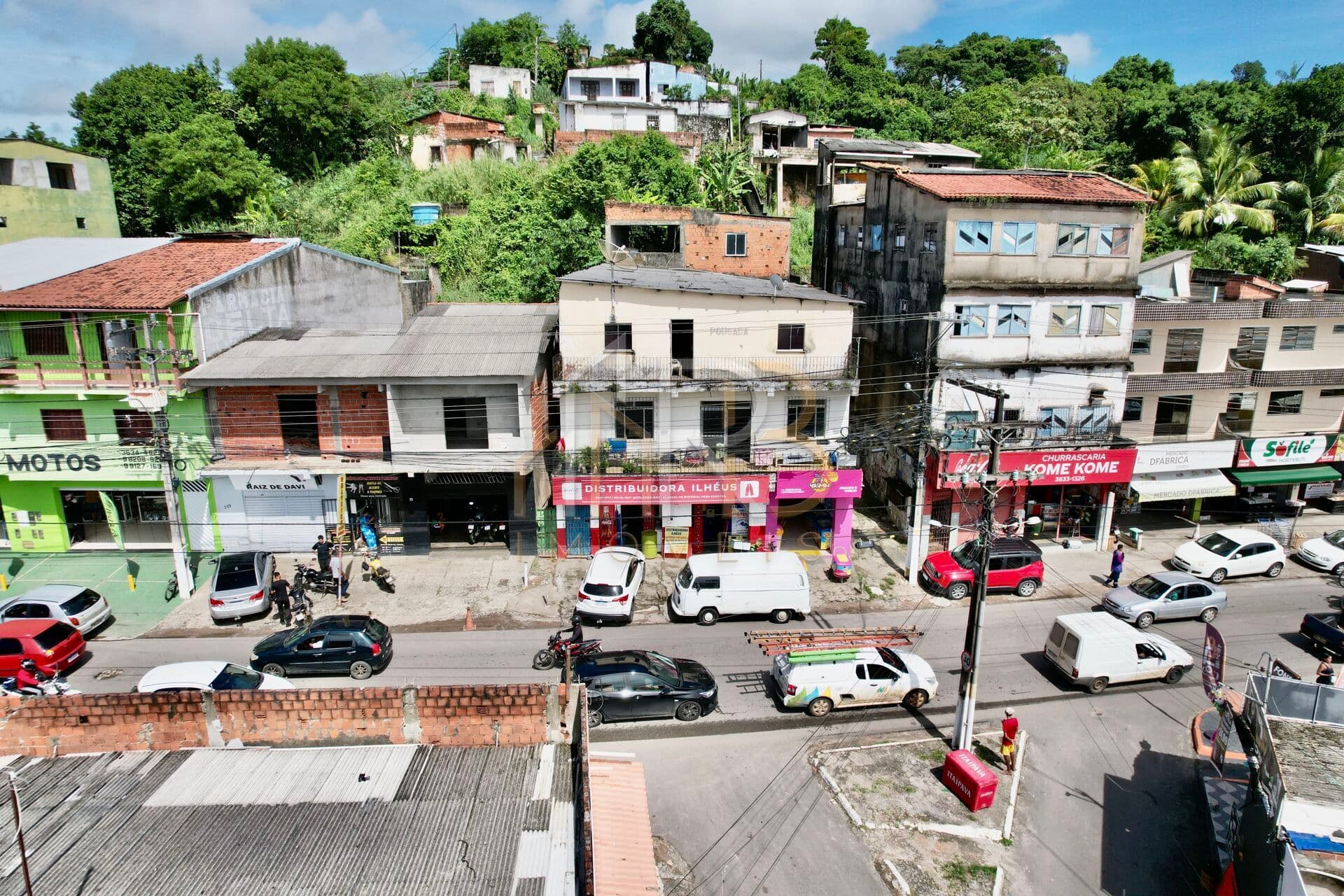 Prédio Comercial na Av. Ubaitaba em Ilhéus