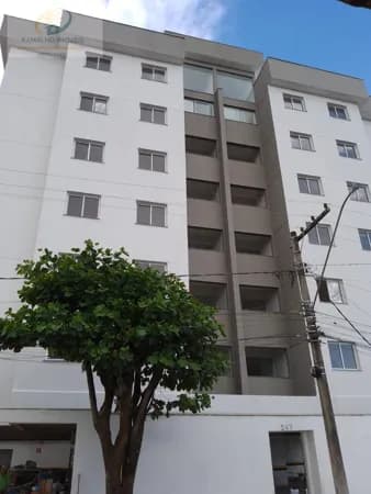 Apartamento com armários novos