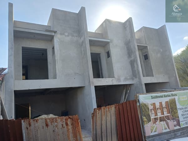 Casa em Joinville - Itaum