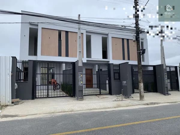 Casa em Joinville - Iririú