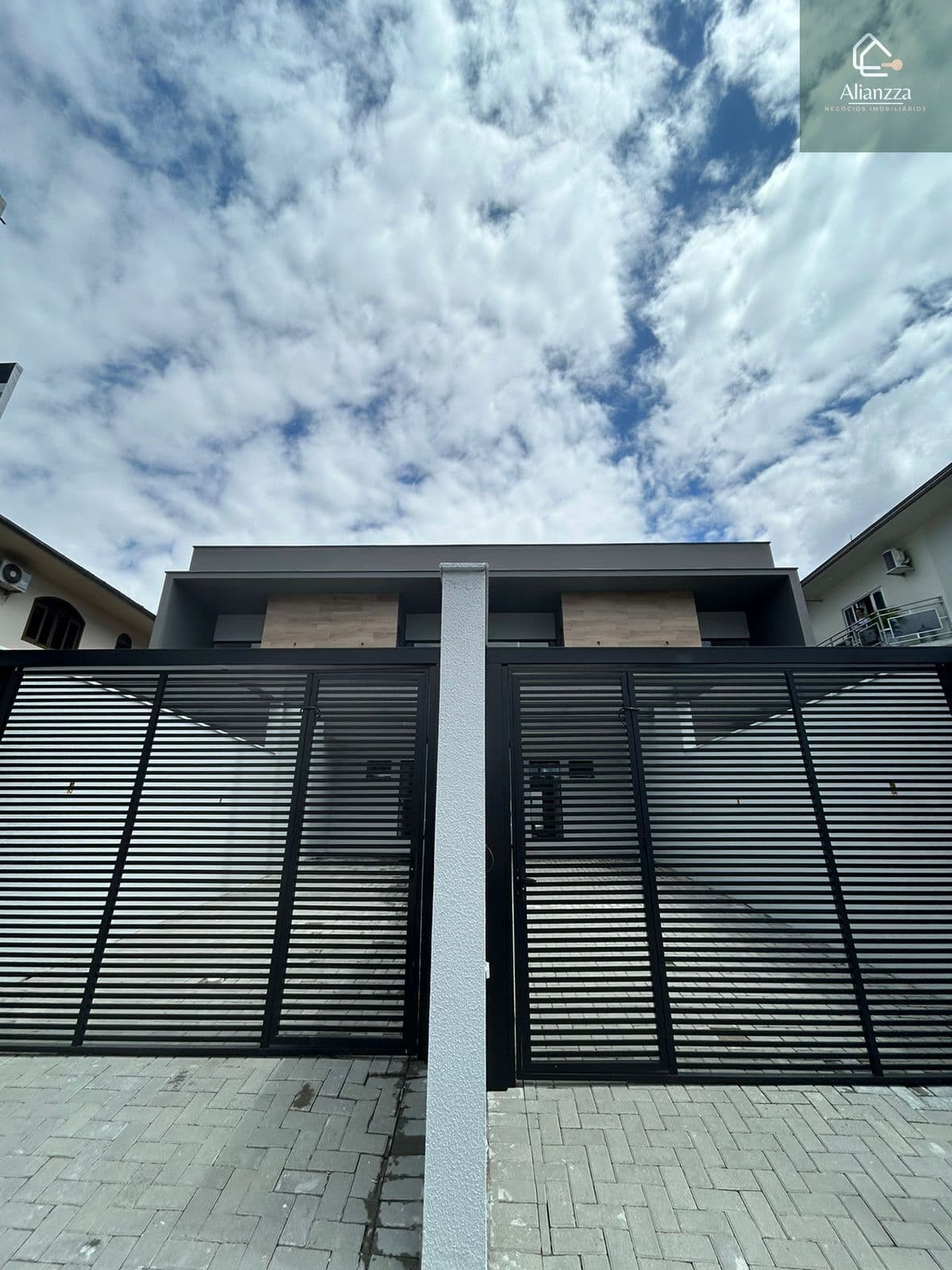 Casa em Joinville - Iririú