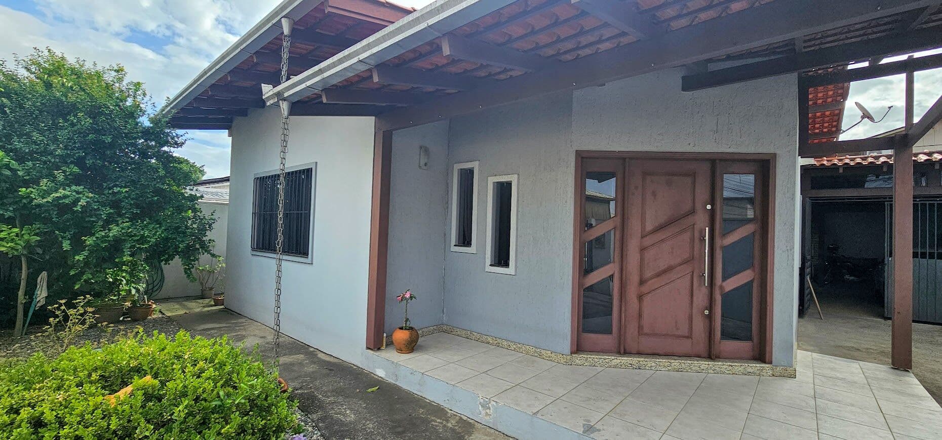 Exclente Casa de 3 Dormitórios sendo 2 Suítes no Bairro São Vicente em Itajaí SC