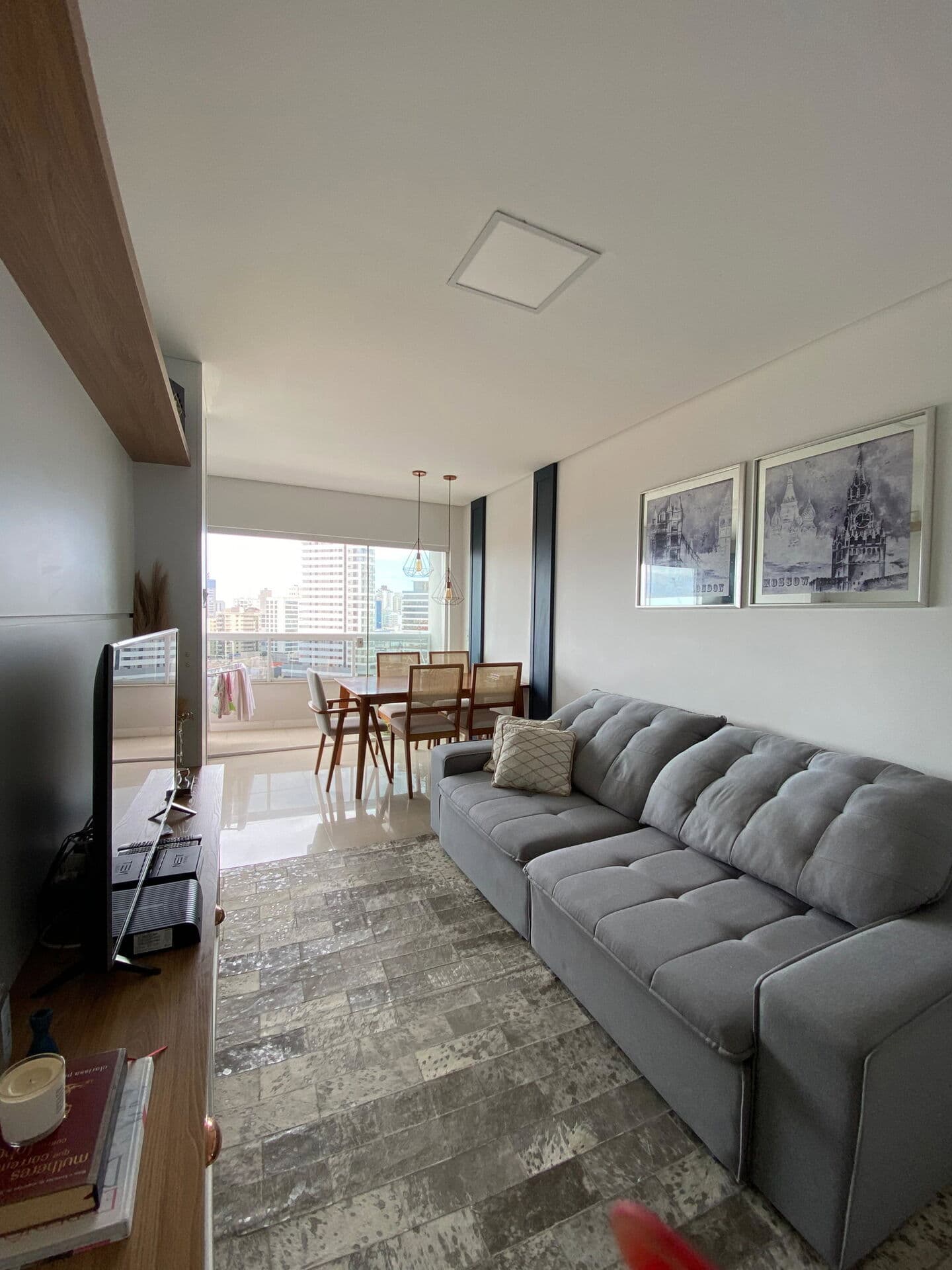 Excelente Apartamento de 3 Dormitórios sendo uma Suíte no Centro de Itajaí SC