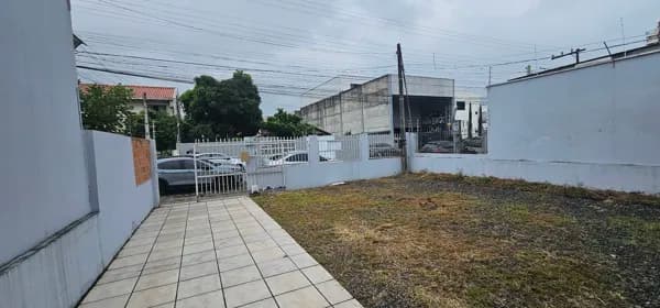 Excelente Casa Residencial ou Comercial Próximo ao Porto de Itajaí SC