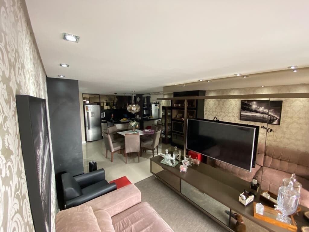 Excelente Apartamento de 3 Domritórios sendo uma Suíte Mobiliado no São João em Itajaí SC
