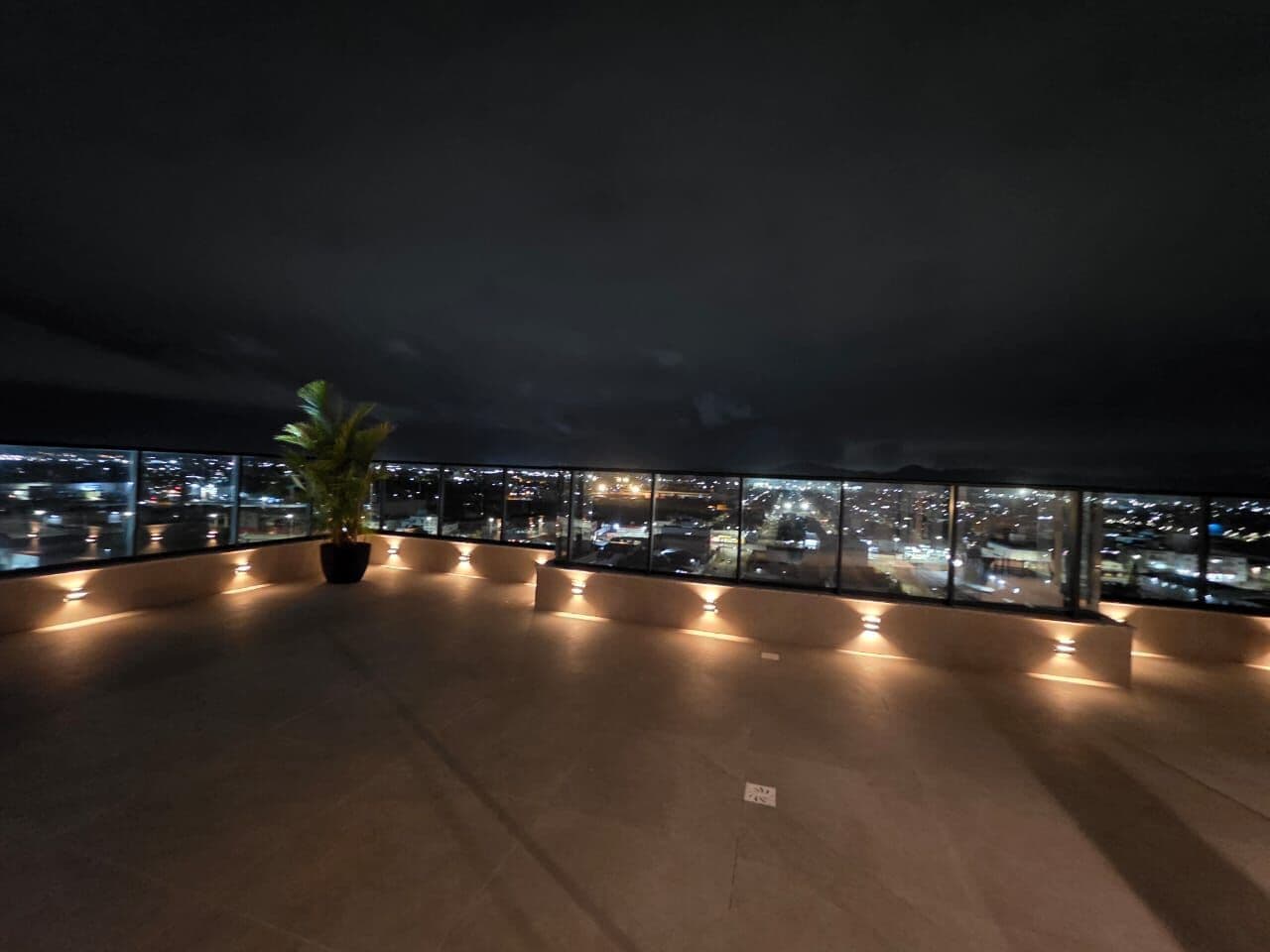 Apartamento de 2 dormitórios sendo uma suíte bairro Cordeiros em Itajaí SC