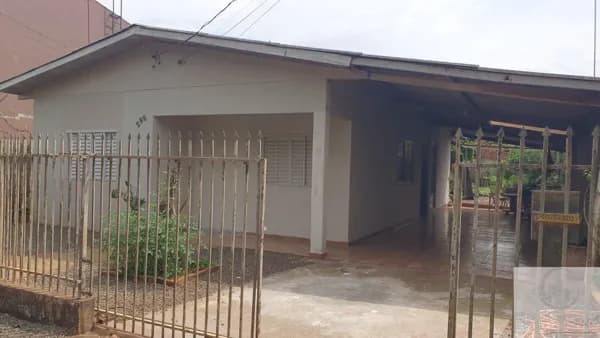 Casa de Alvenaria anexo quitinetes para locação