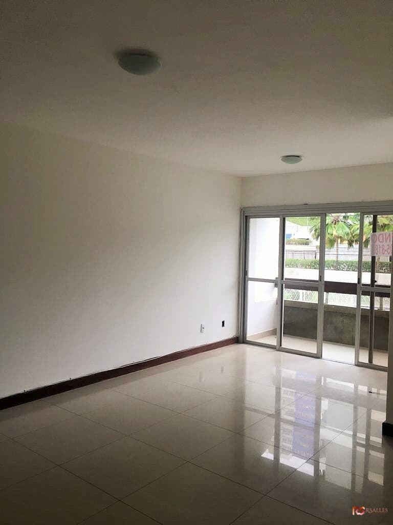 Apartamento de 03 Quartos na Pituba