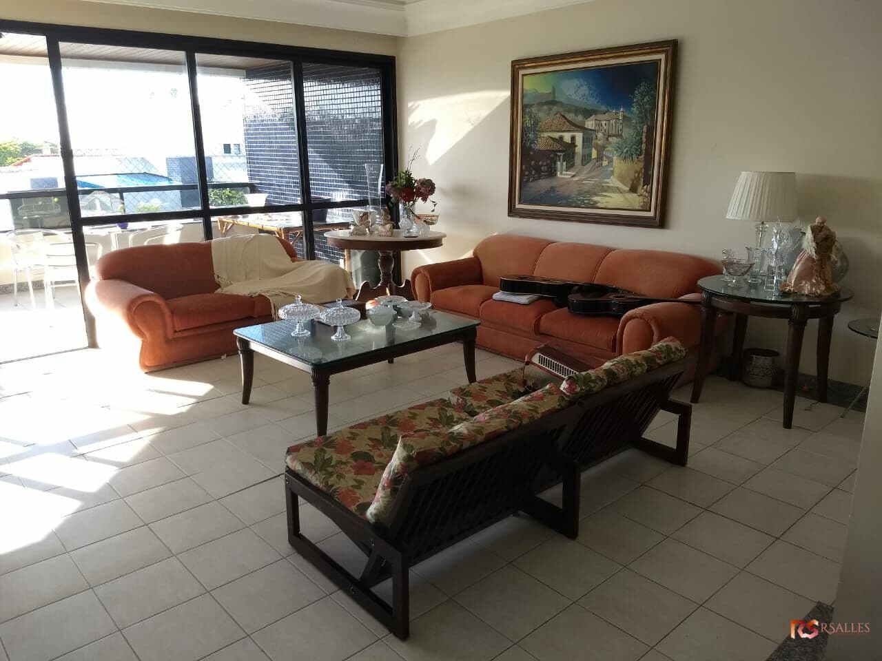 Apartamento 04 suítes no Rio Vermelho