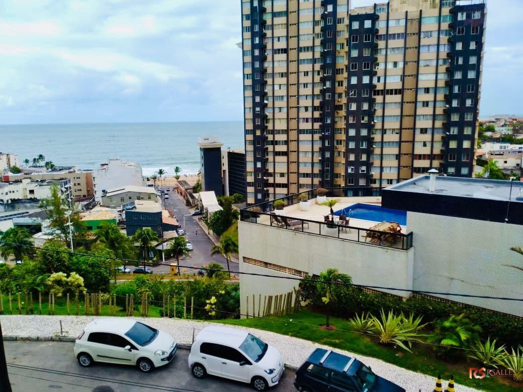 2 quartos, suíte, dependência no Rio Vermelho/Garibaldi