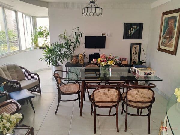 Apartamento 04 quartos com 02 suítes na Pituba