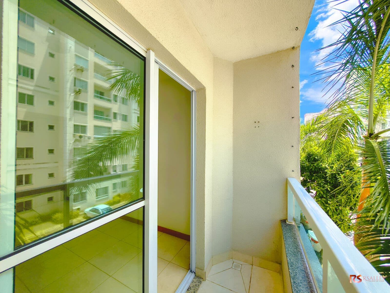 Apartamento 02 quartos para alugar no Condominio Soberano em Buraquinho, Lauro de Freitas/Ba.