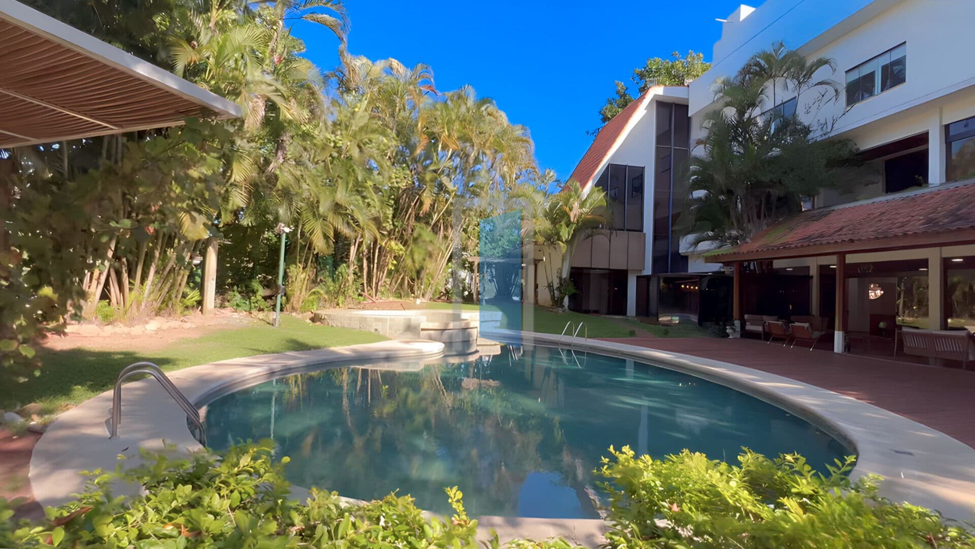 Esplêndida Casa Triplex, em um dos condomínios mais renomados da Barra da Tijuca