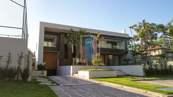 MANSÃO TRIPLEX DOS SONHOS – CONDOMÍNIO PEDRA DE ITAÚNA