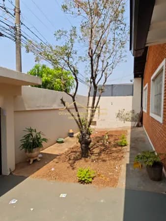 CASA VILA CLAUDIA COM ÓTIMA LOCALIZAÇÃO