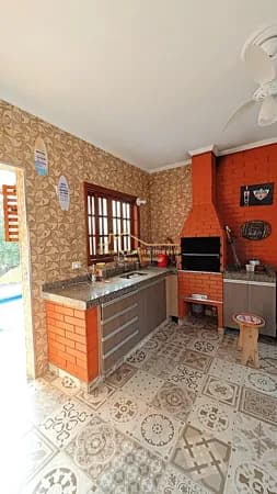 LINDA CASA NO CONDOMÍNIO RANCHO NATIVO