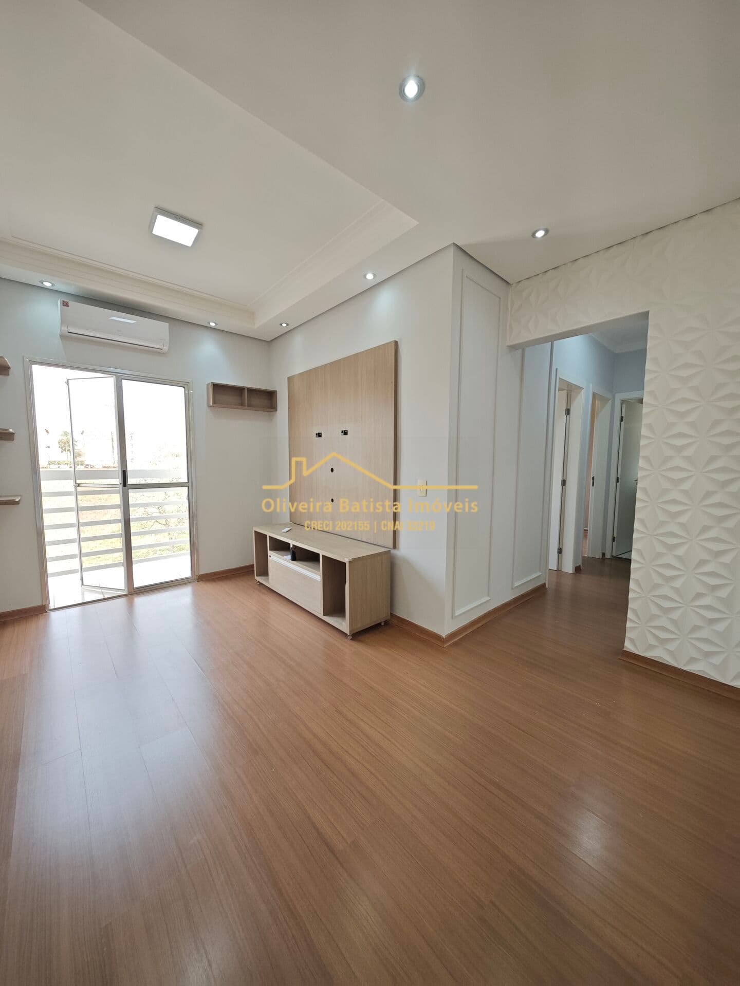 BELO APARTAMENTO NO CONDOMÍNIO ALVORADA