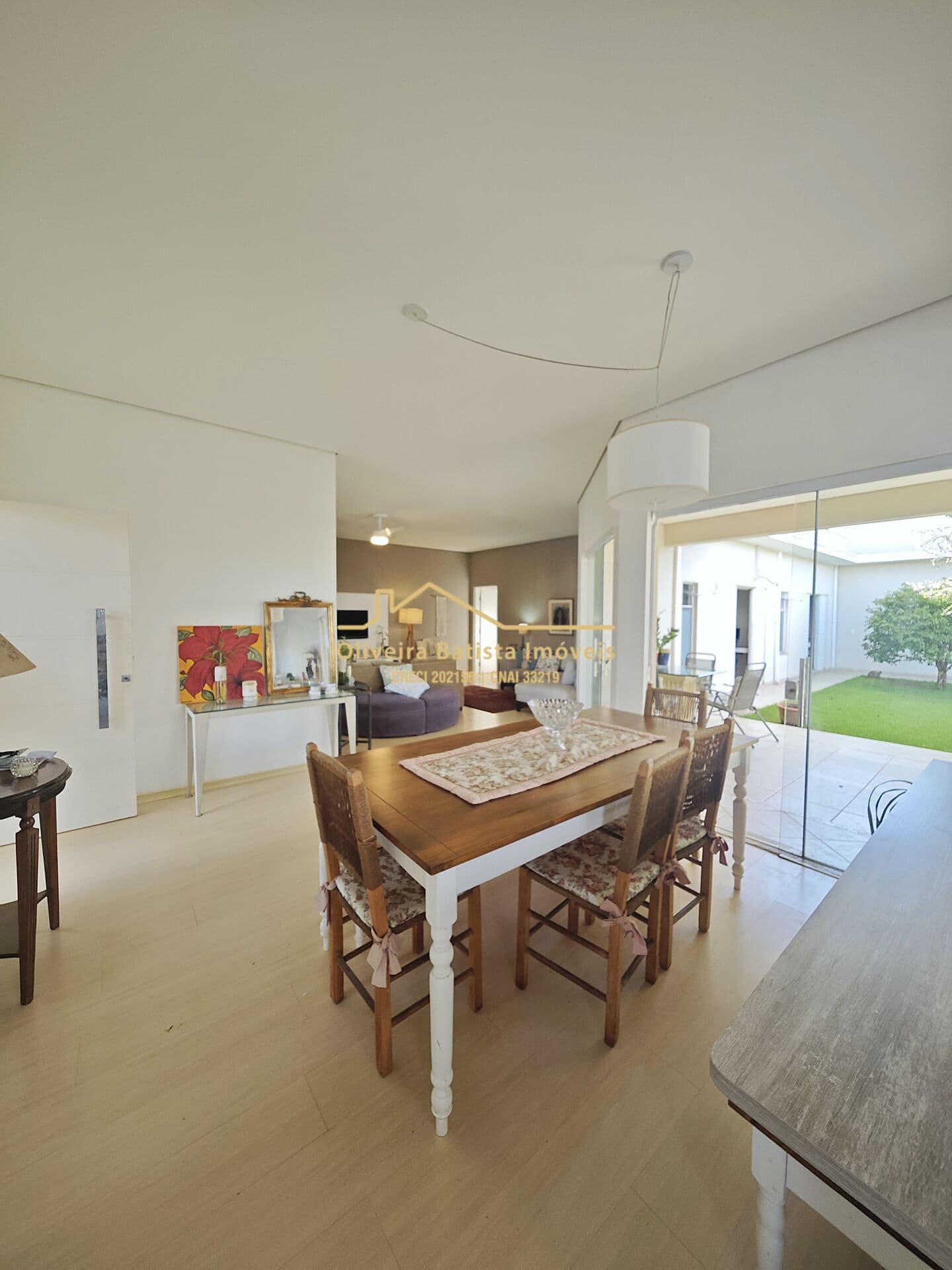 EXCELENTE CASA ALTO PADRÃO