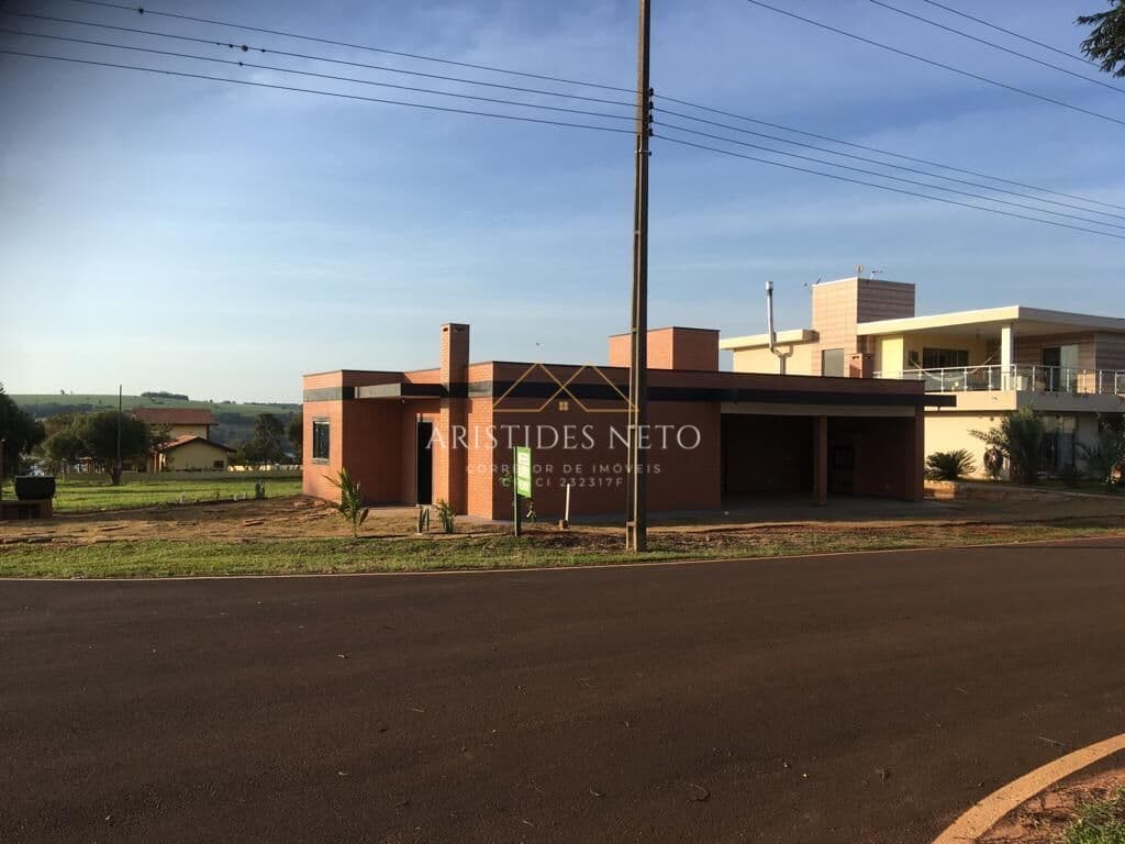 Casa em Loteamento acesso a Represa