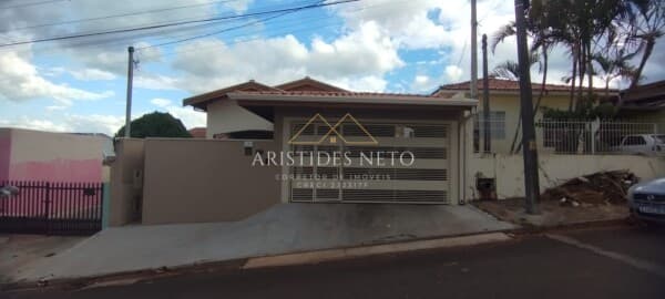 Casa no Jardim Bela Vista, Itaí/SP com 3 quartos