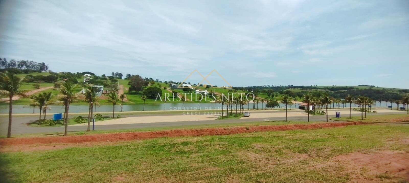 Terreno nobre com vista para Represa