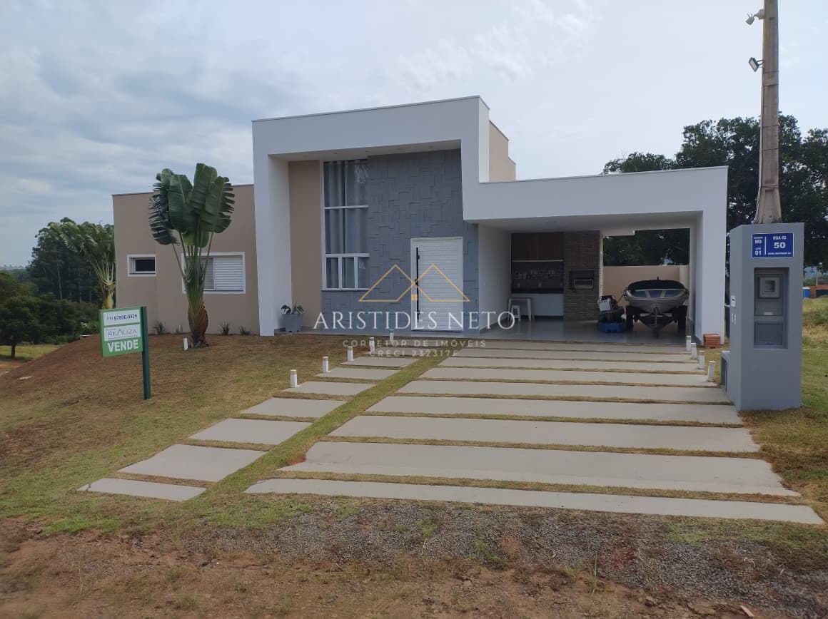 Casa à venda no Riviera de Santa Cristina III, Itaí/SP