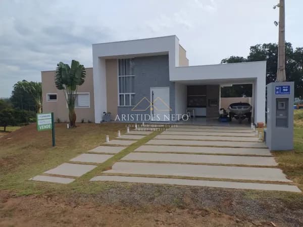 Casa à venda no Riviera de Santa Cristina III, Itaí/SP