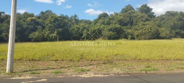 Terreno Parque Marajoara ao lado pista de caminhada