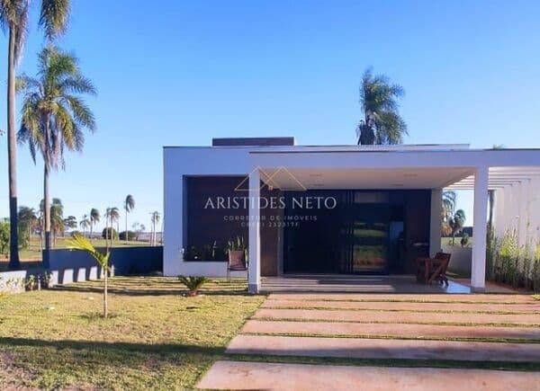 Casa Alto Padrão - Loteamento as margens da Represa