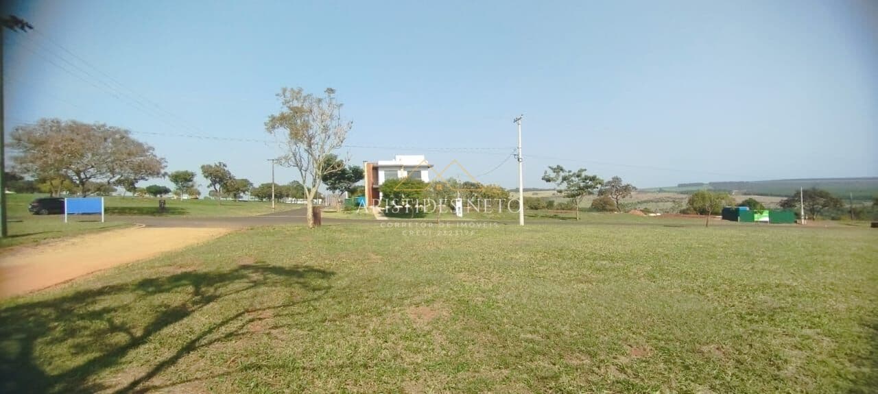 Terreno em Riviera de Santa Cristina III, Itaí/SP