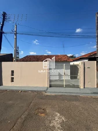 Casa para locação na região central!