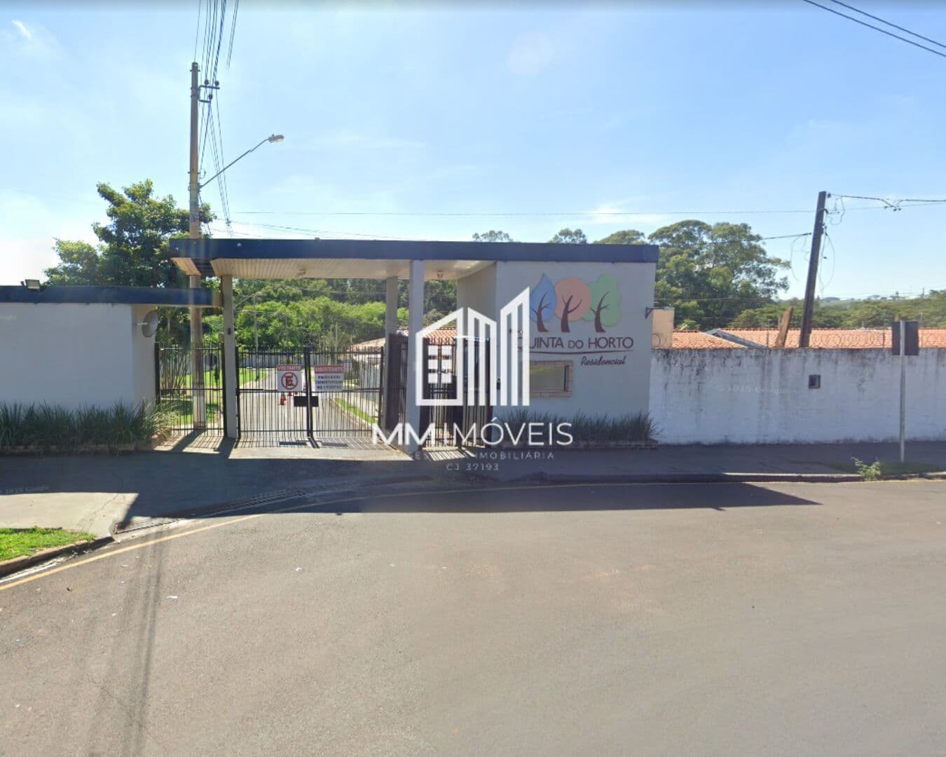 Casa no condomínio Quinta do Horto