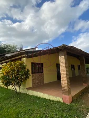 Casa à venda em condomínio