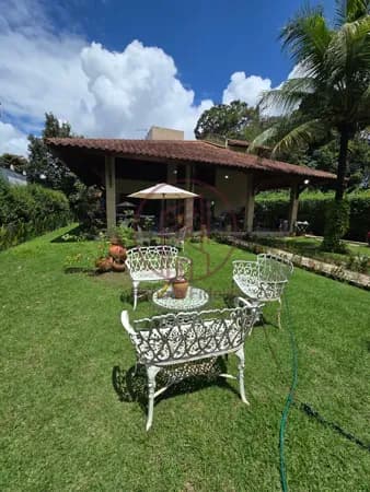 Casa em Aldeia com 4 quartos e estilo rústico