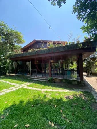 Casa a venda fora de condomínio