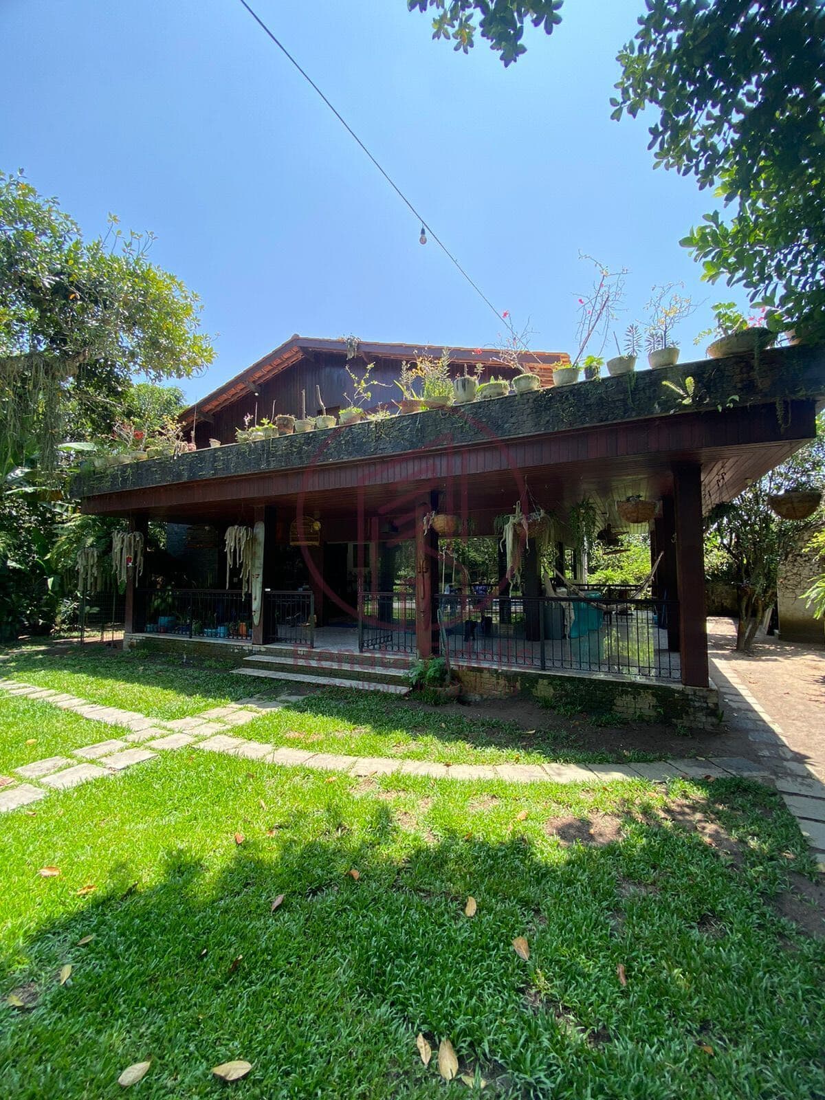 Casa a venda fora de condomínio