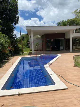 Casa térrea á venda com 3 quartos + Piscina
