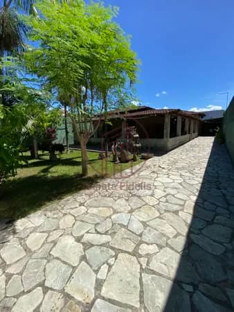 Casa térrea em Condomínio