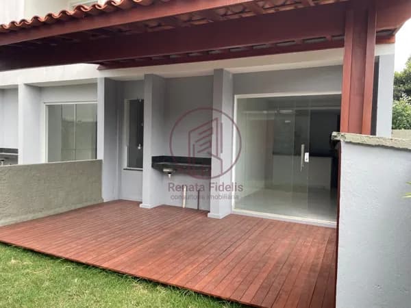 Vendo casa duplex com 3 quartos em condomínio de Aldeia