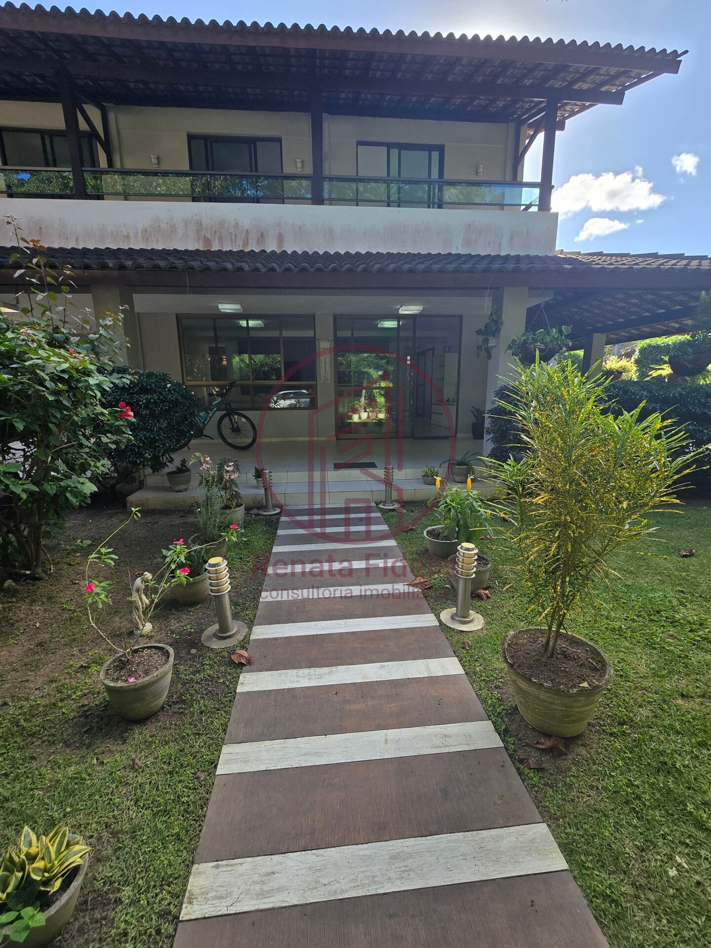 Casa em Aldeia com 5 quartos + dependência