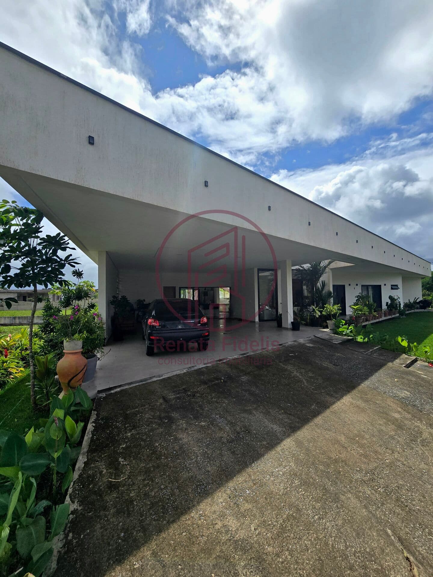 Casa à venda em Condomínio de Aldeia km 14