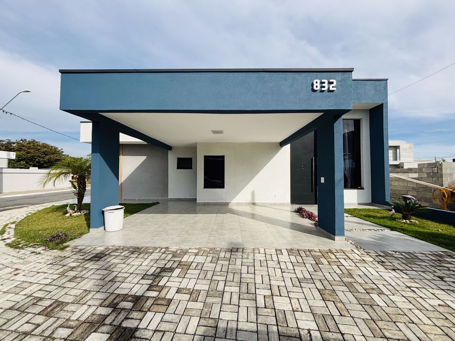 Casa Alto Padrão Com piscina estuda permuta ate 300 mil como parte de pagamento