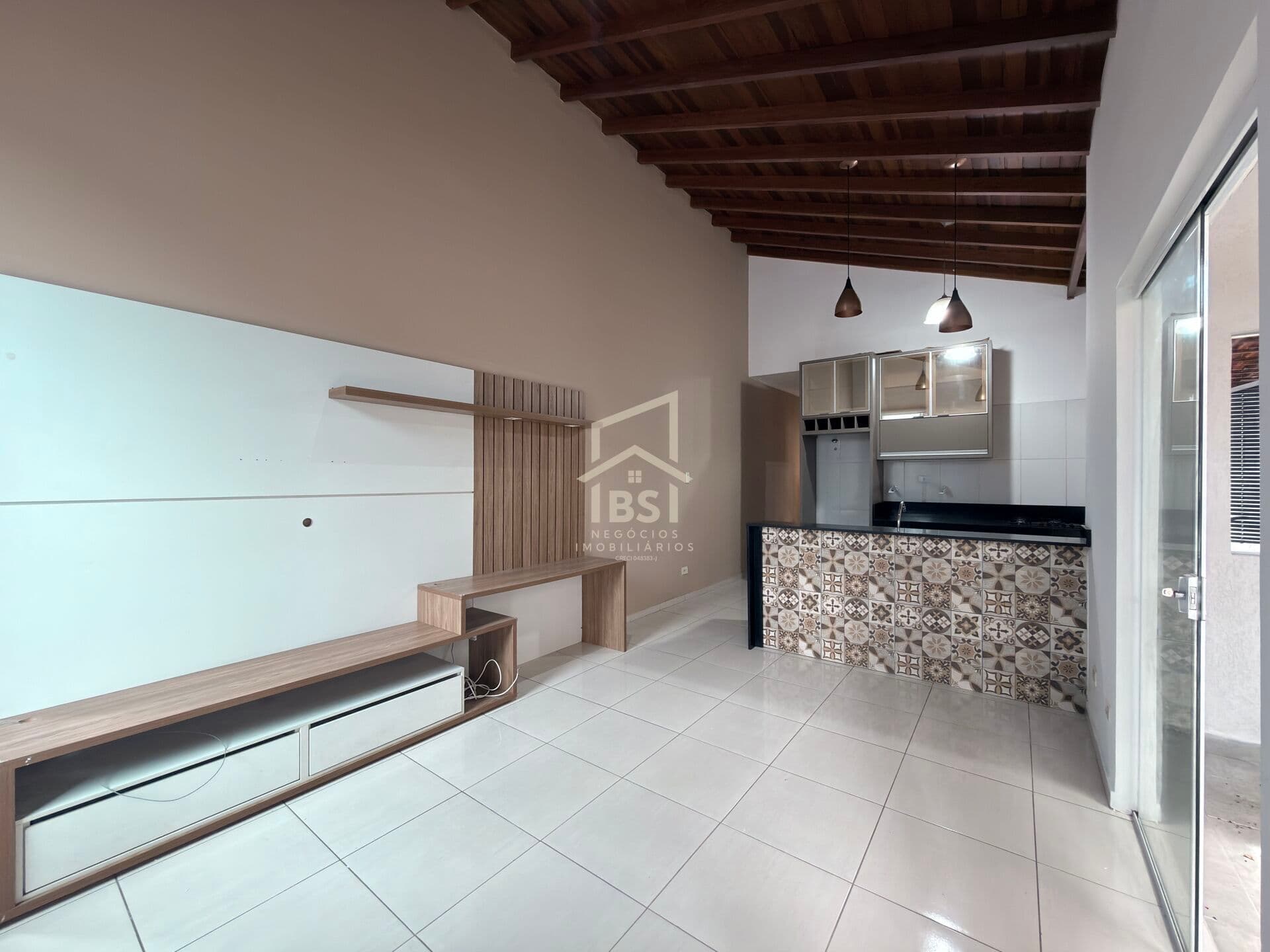 Casa de Condomínio em Taubaté - Região do Bairro Estiva