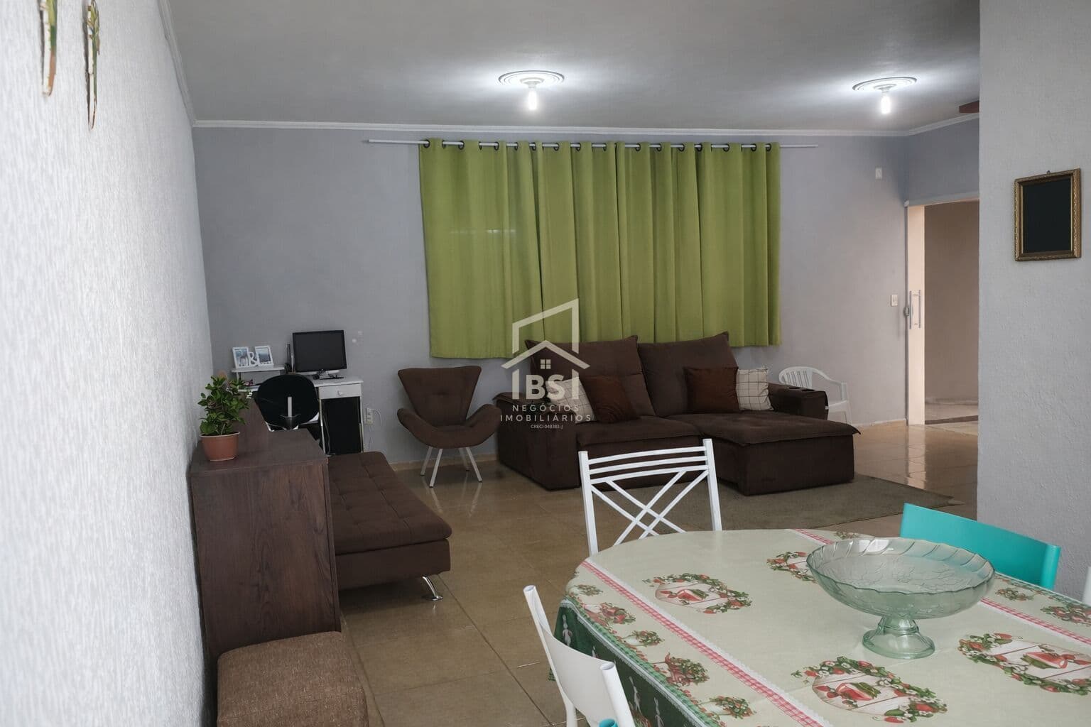 Casa 3 suítes - ESTUDA PERMUTA