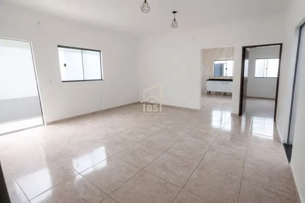 Casa com Edícula