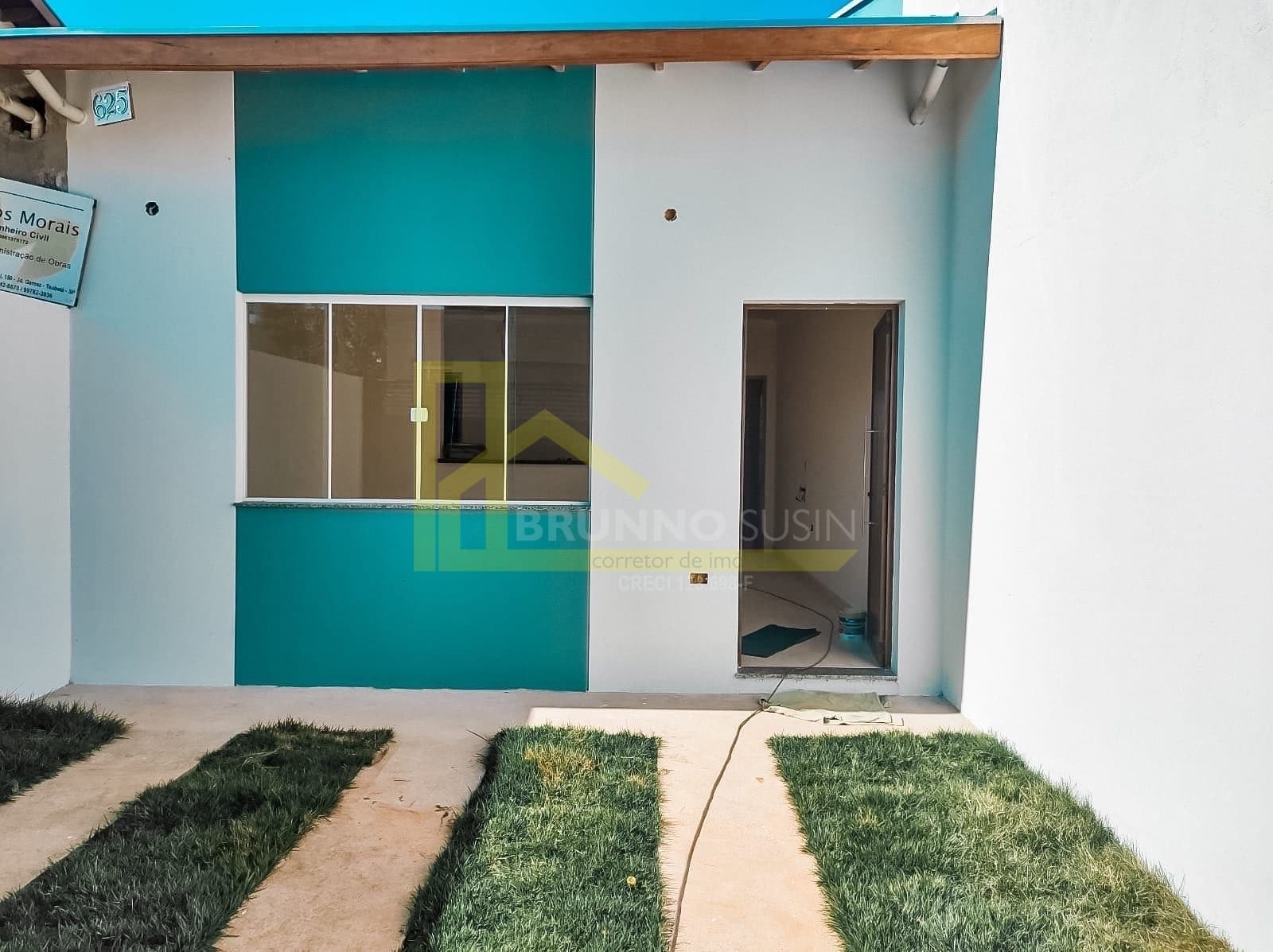 VENDO CASA NOVA NO ESTORIL