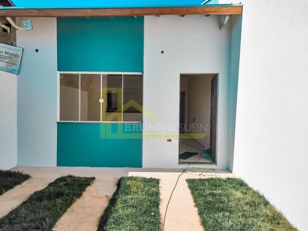 VENDO CASA NOVA NO ESTORIL